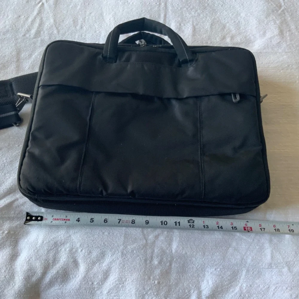 Dell DP458 Nylon Laptop Notebook Briefcase Black Carry Case Shoulder Bag